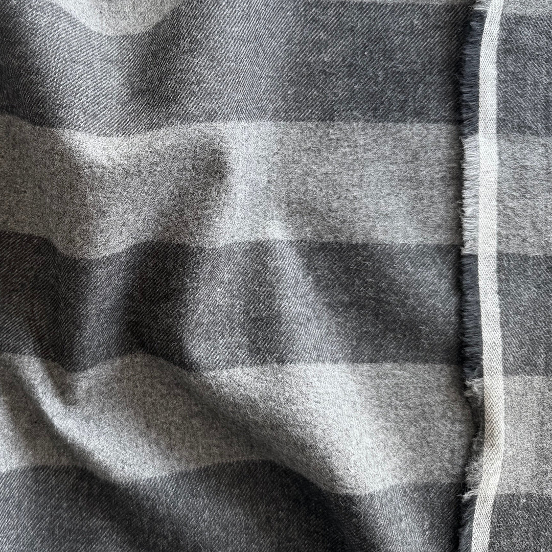 Lighter-Weight Fog & Charcoal Striped Lightly Brushed Cotton Flannel Shirting (Made in Japan)