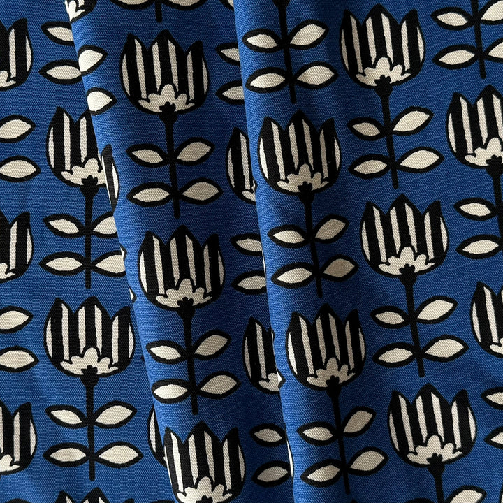 Scandi Striped Tulips Blue Lighter Weight Cotton Canvas (Made in Japan)