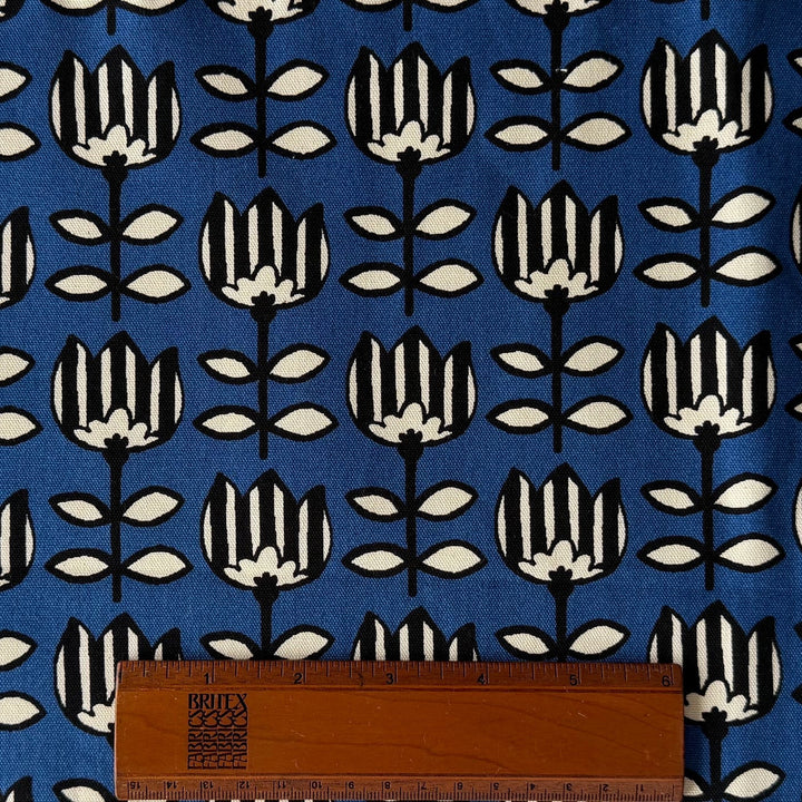 Scandi Striped Tulips Blue Lighter Weight Cotton Canvas (Made in Japan)