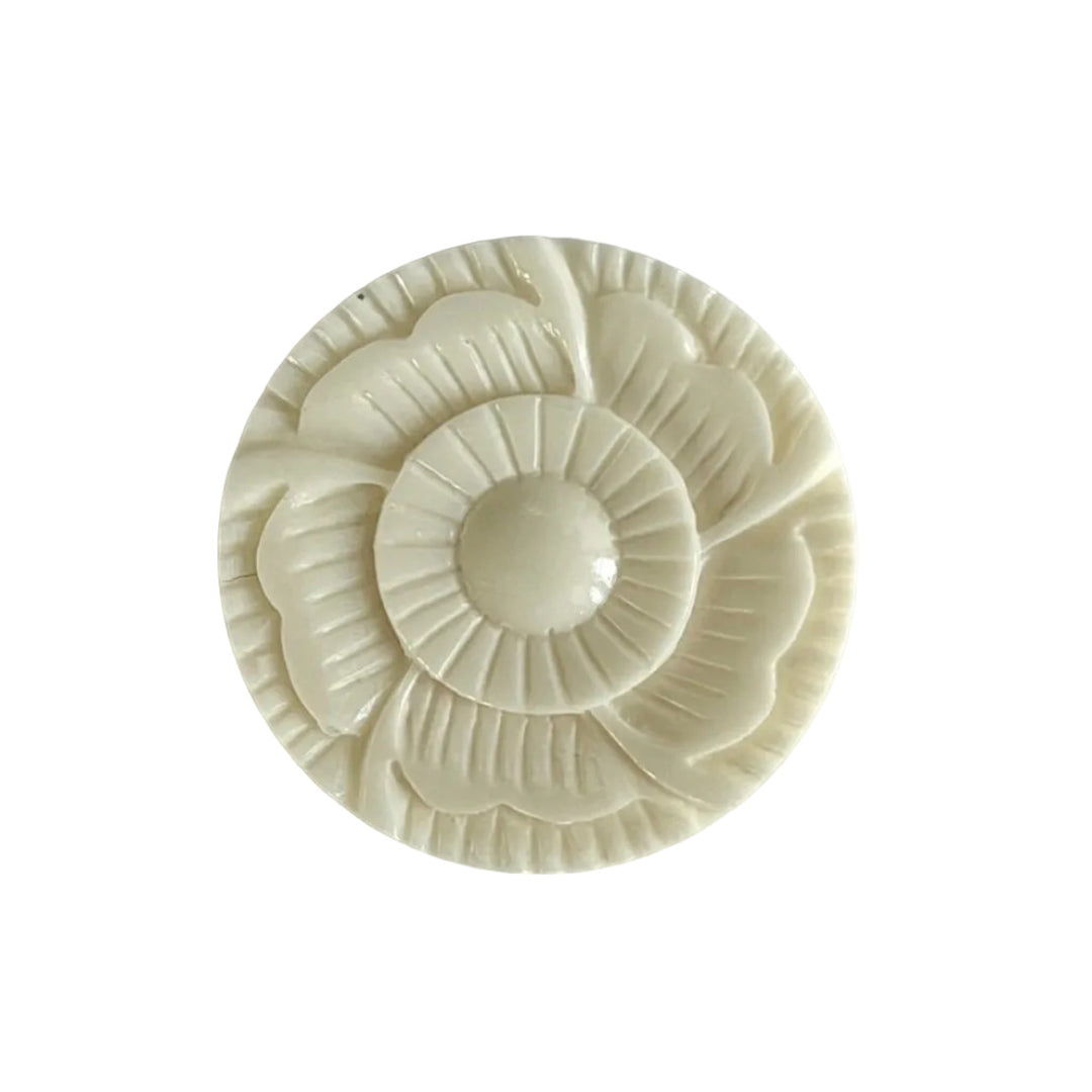 7/8" Off-White Etched Petals Bone Button (Made in Spain)