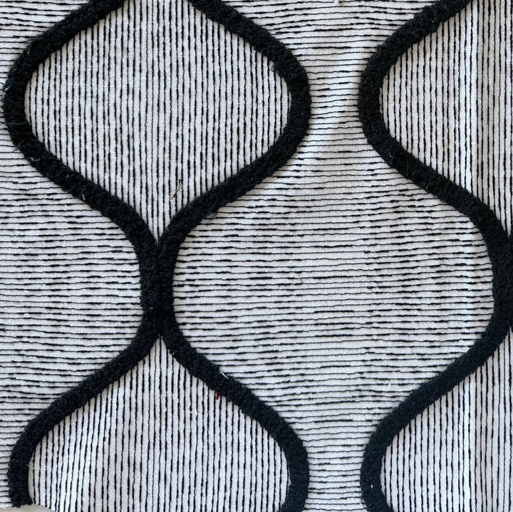 Mid-Weight Geometric Hourglass Tufted Cotton Blend (Made in India)