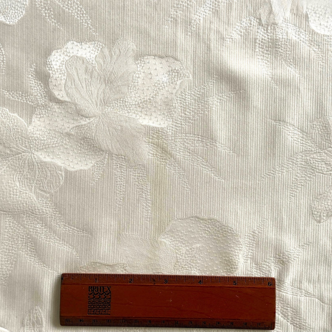 Mid-Weight Orchid Blooms Polyester Blend Jacquard Faille Brocade (Made in Italy)