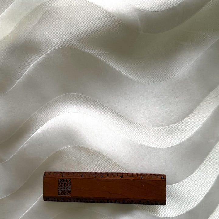 Designer Off-White Ripples Silk Peau de Soie Jacquard Brocade (Made in Italy)