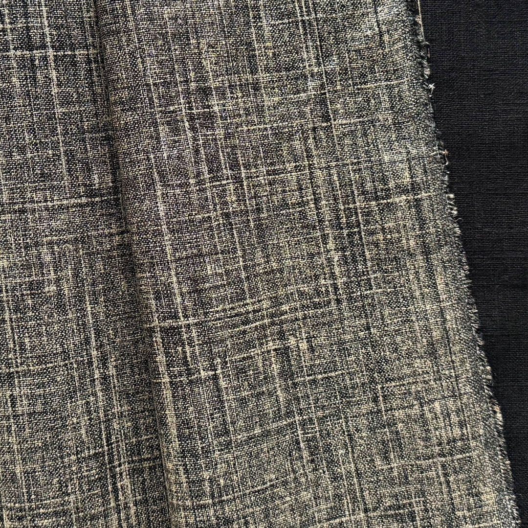 Mid-Weight Burnished Silver & Black Mock Tweed Linen (Made in Poland)