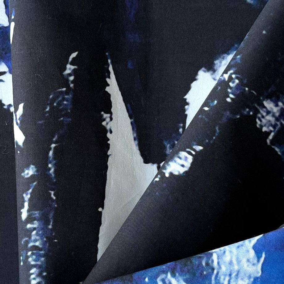 Ultramarine Abstraction Crisp Cotton Poplin (Made in Italy)