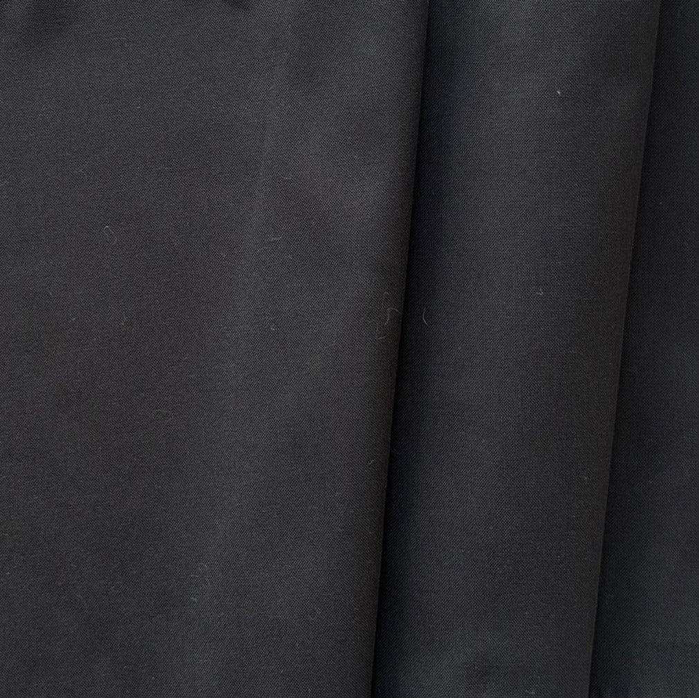 Mid-Weight Midnight Black Crisp Cotton Poplin (Made in Japan)