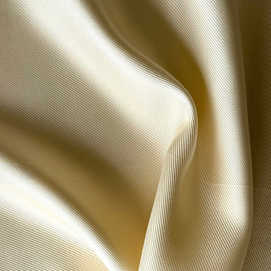 Floating Clotted Cream Silk Twill (Made in Italy)