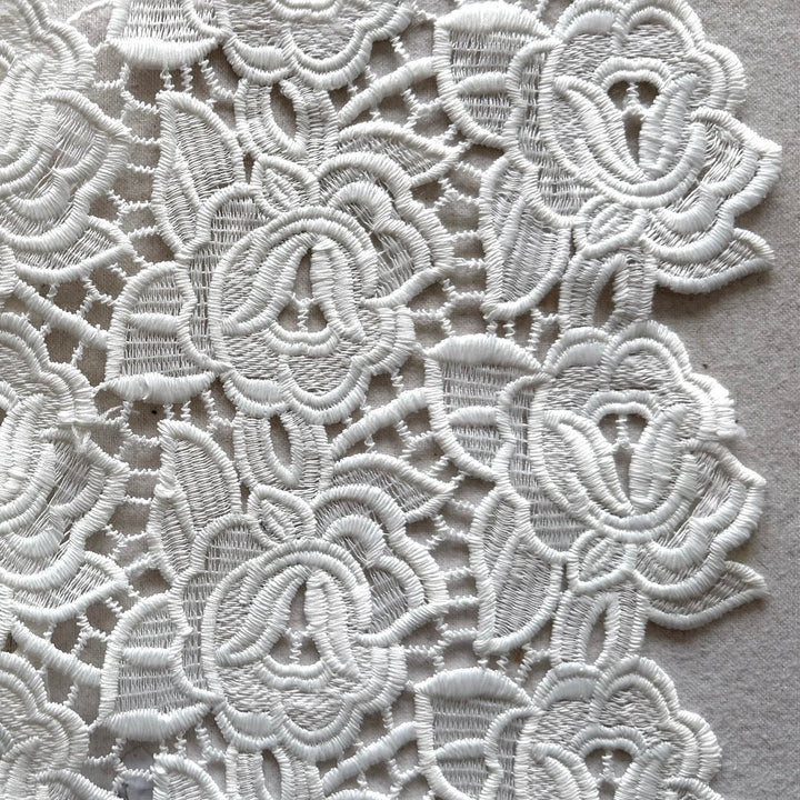 Gucci All-Over Blooms Scalloped Cotton Blend Guipure Lace Fabric (Made in Italy)