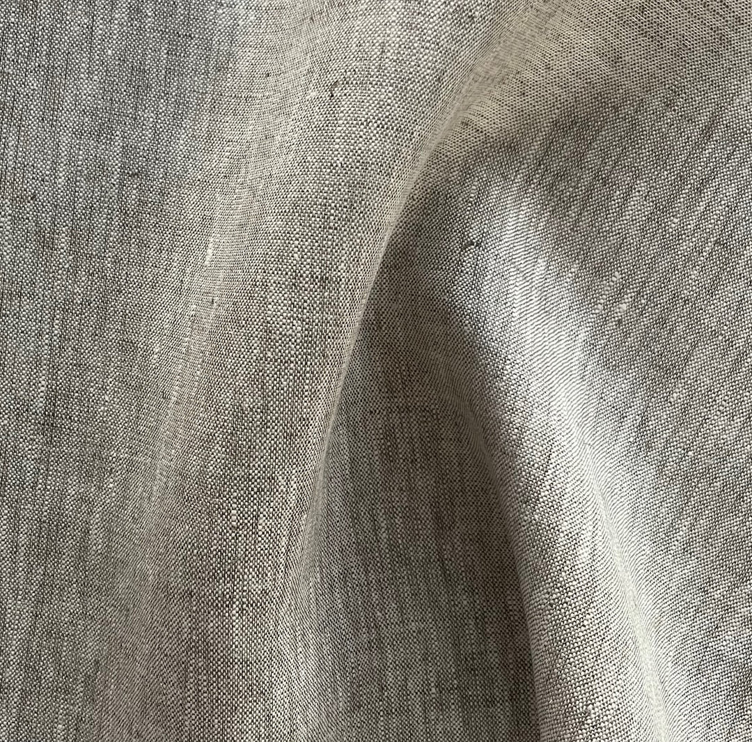 Mid-Weight Greyed Oatmeal Tweedy Linen (Made in Poland)