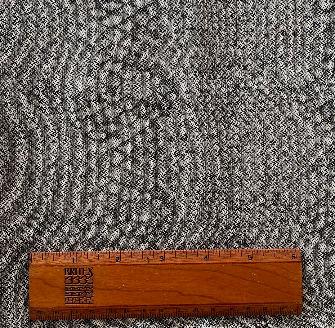 Lighter-Weight Elegant Snakeskin Linen/Cotton Blend (Made in Poland)