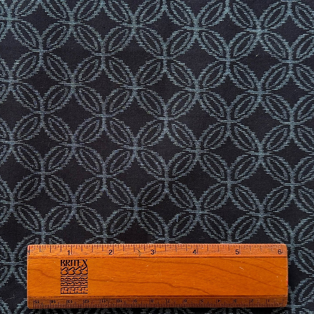 Kasuri Navy Shippou Circles Quilting Cotton (Made in Japan)