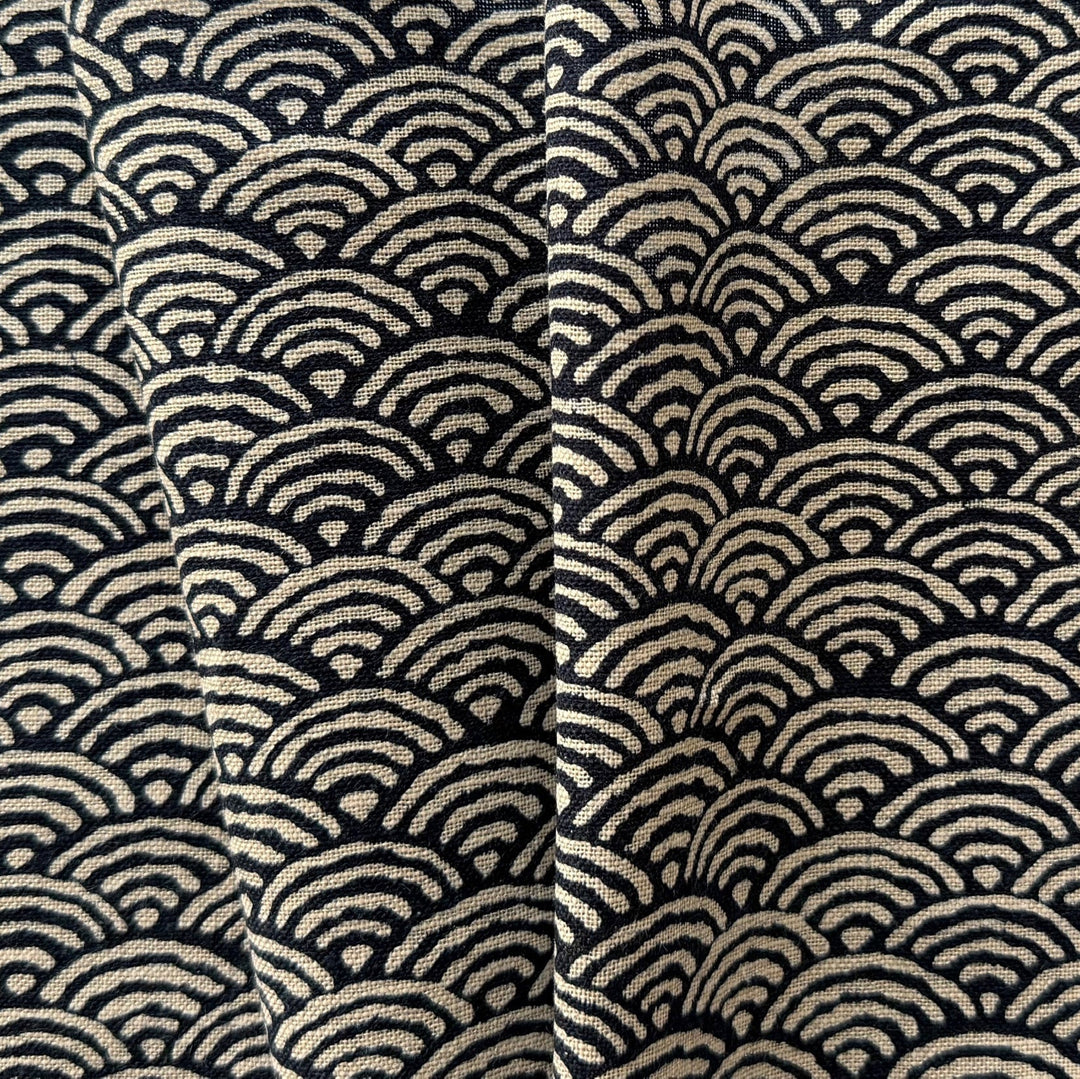 Kasuri Indigo Waves Homespun Quilting Cotton (Made in Japan)