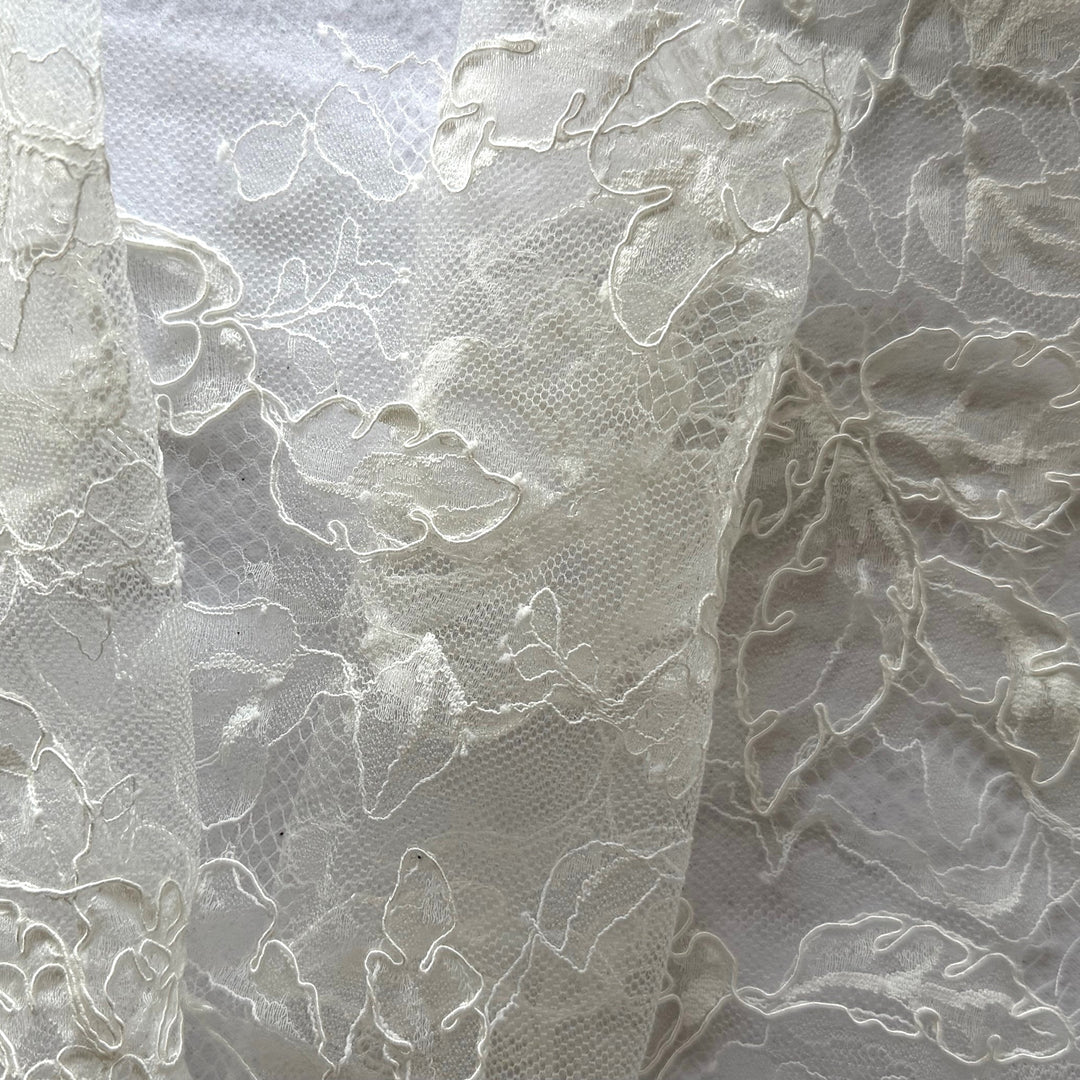 Romantic Ivory Rayon Blend Chantilly Lace (Made in Korea)