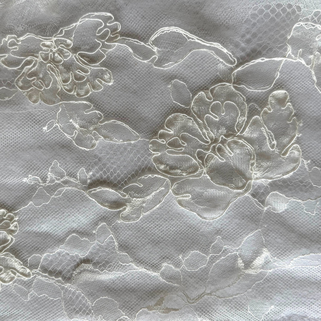 Romantic Ivory Rayon Blend Chantilly Lace (Made in Korea)
