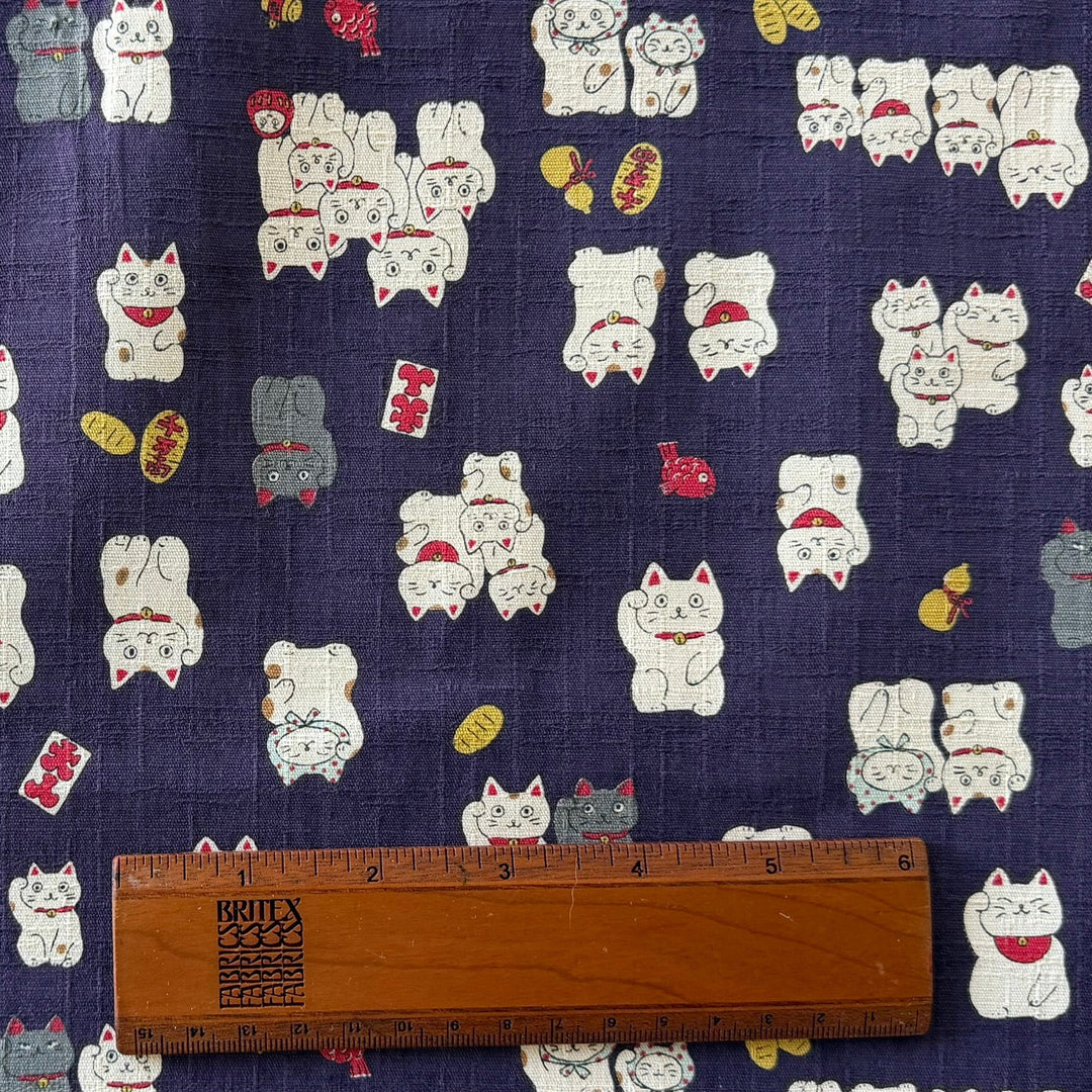 Funny Japan Lucky Cats Plum Cotton Dobby (Made in Japan)