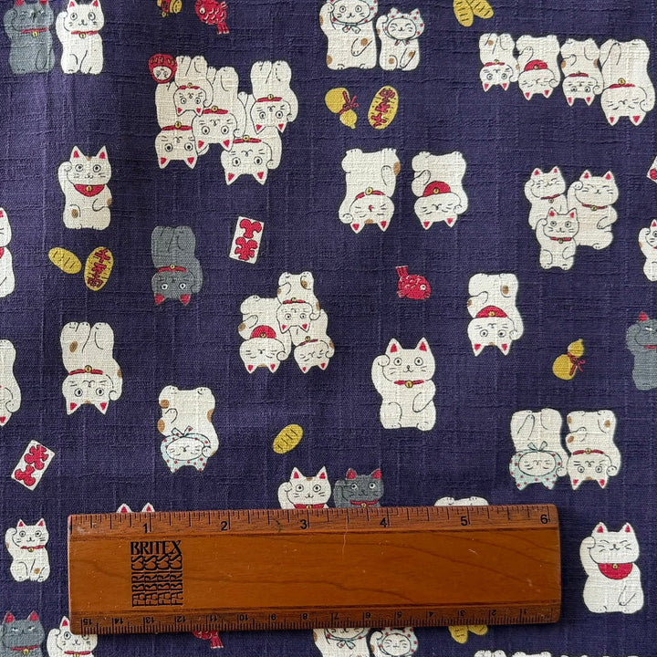 Funny Japan Lucky Cats Plum Cotton Dobby (Made in Japan)