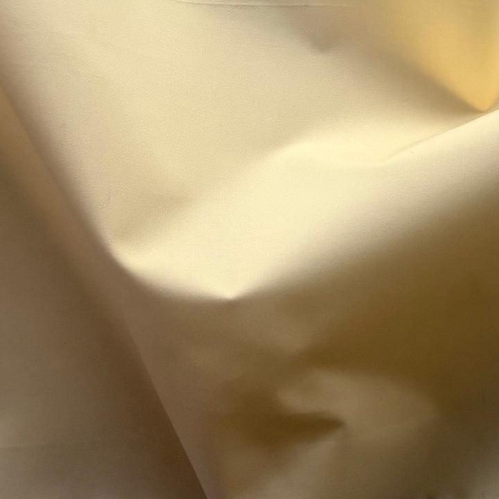 Mid-Weight Sweet Pastel Yellow Crisp Cotton Poplin (Made in Italy)