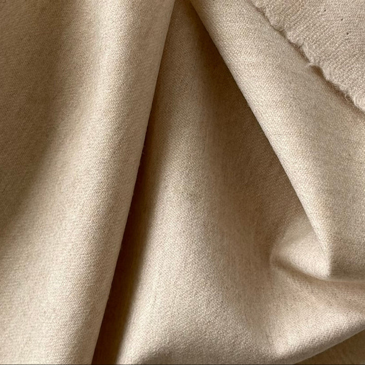 Mid-Weight Muted Oatmeal Virgin Wool Flannel (Made in Italy)