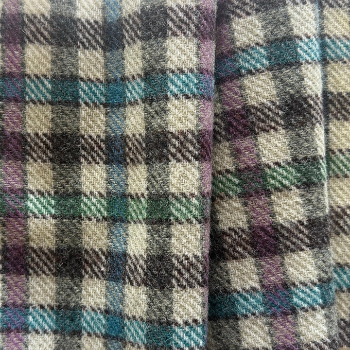 Mid-Weight Plum & Fog 1/2" Checks Shetland Woolen (Made in Italy)