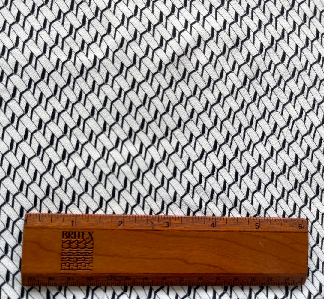 Airy Small-Scale Geometric Black & Off-White Rayon Viscose Crepe (Made in Italy)