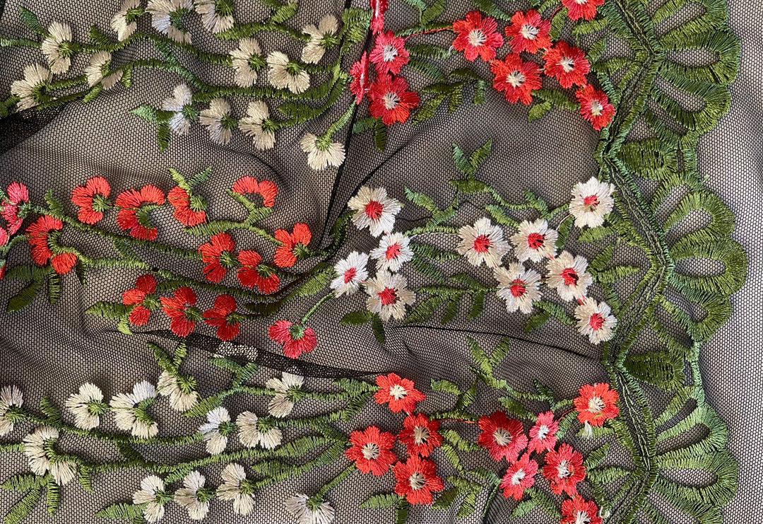 Embroidered Vining Fleurs Scalloped Polyester Mesh (Made in Italy)