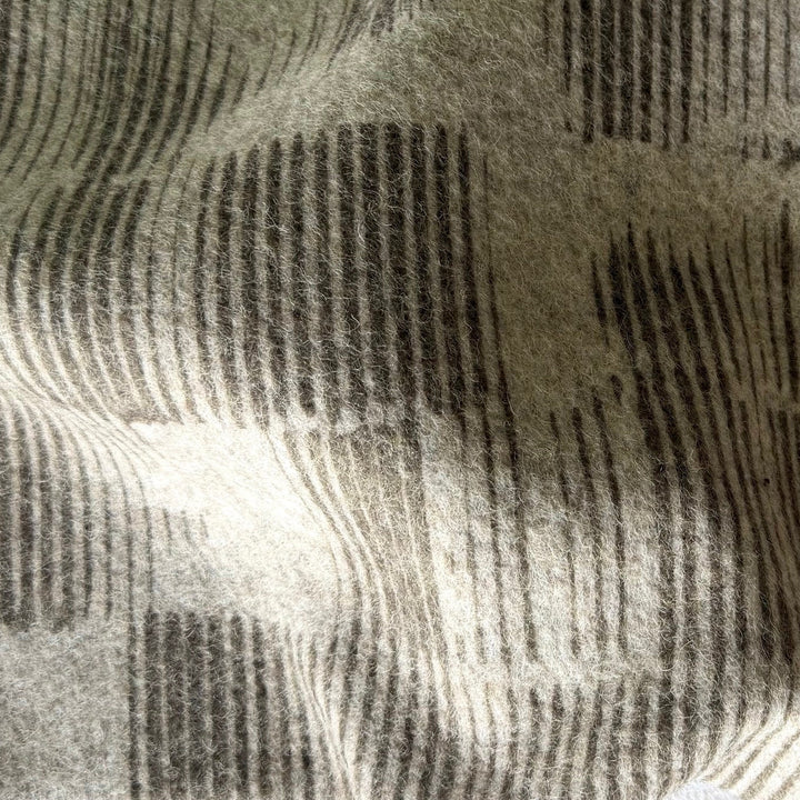 Irregular Stripes Cushy Double-Faced Polyester Blend Sweater Knit (Made in Italy)