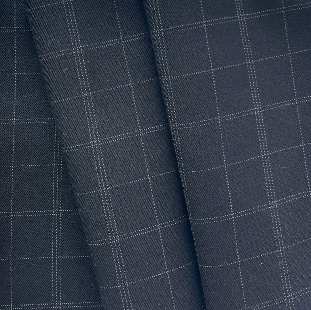 Elegant Black & White Mock Windowpane Wool Plaid (Made in Italy)
