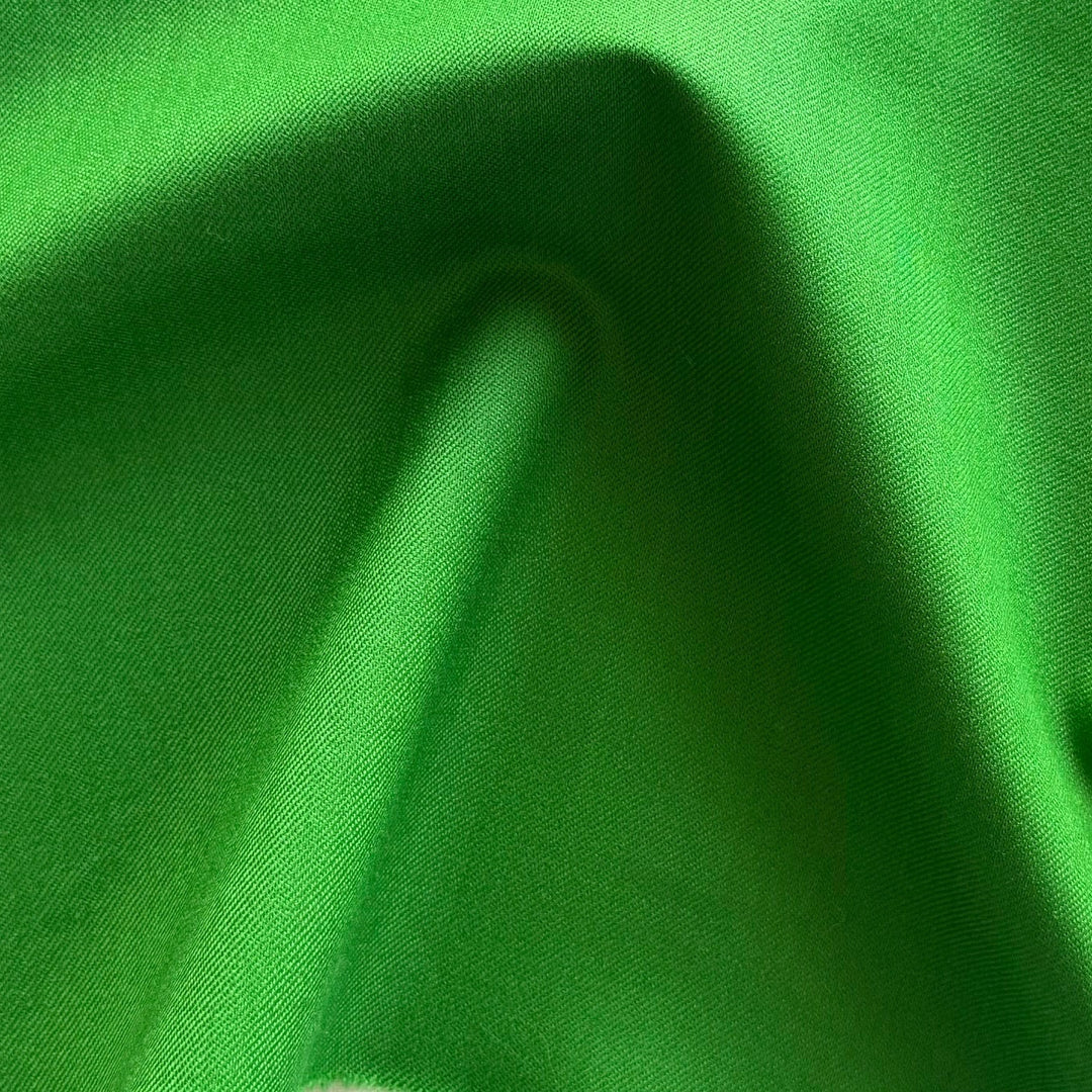 Mid-Weight Saturated Emerald Stretch Wool Gabardine (Made in Italy)