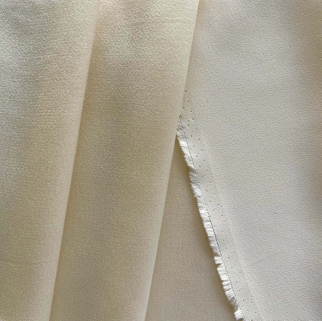 High-End Candlelight Ivory Rayon Viscose Blend Crepe Back Satin (Made in Italy)