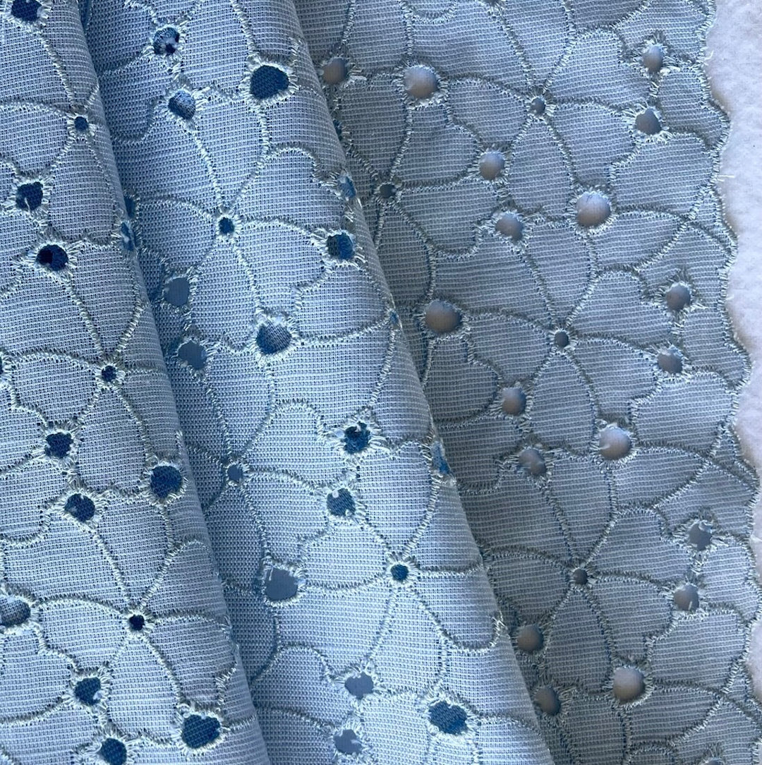 Delicate Powder Blue Scalloped Embroidered Cotton Eyelet (Made in Italy)