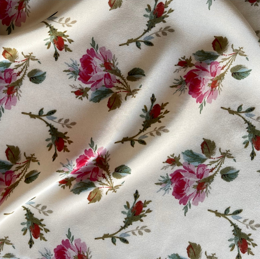 Gucci Raspberry Roses on Buttercream Silk Crepe de Chine (Made in Italy)