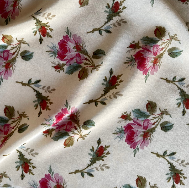 Gucci Raspberry Roses on Buttercream Silk Crepe de Chine (Made in Italy)