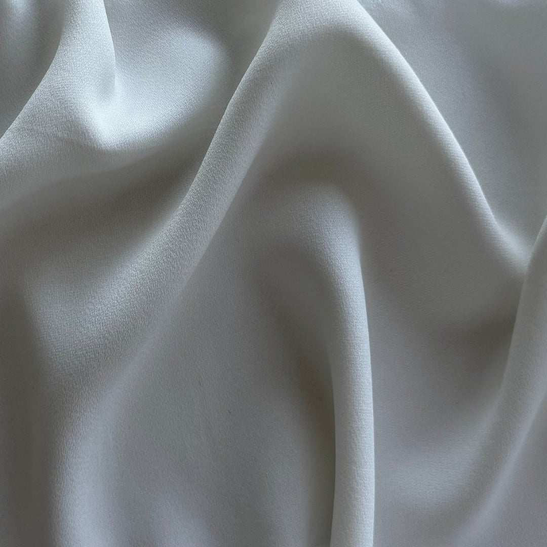 Barely Gleaming White Rayon Viscose Satin (Made in Italy)