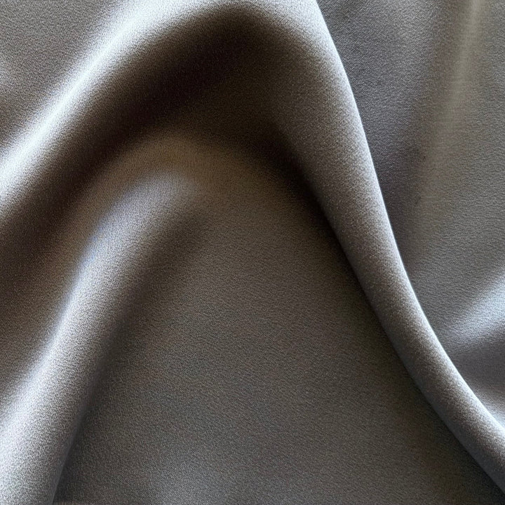 Gleaming Cooing Dove Grey Triacetate Blend Crepe Back Satin (Made in Italy)