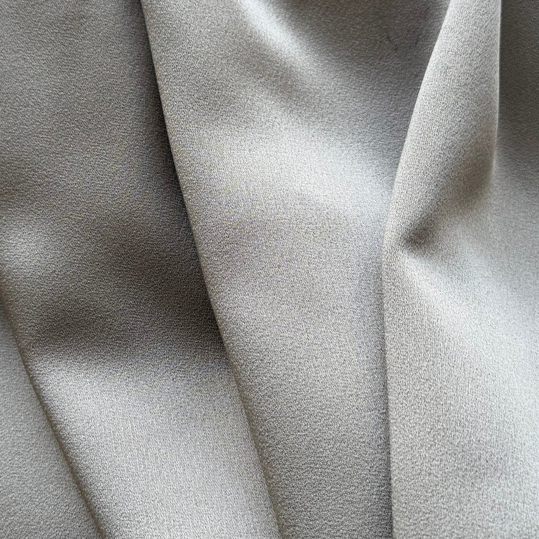 Gleaming Cooing Dove Grey Triacetate Blend Crepe Back Satin (Made in Italy)