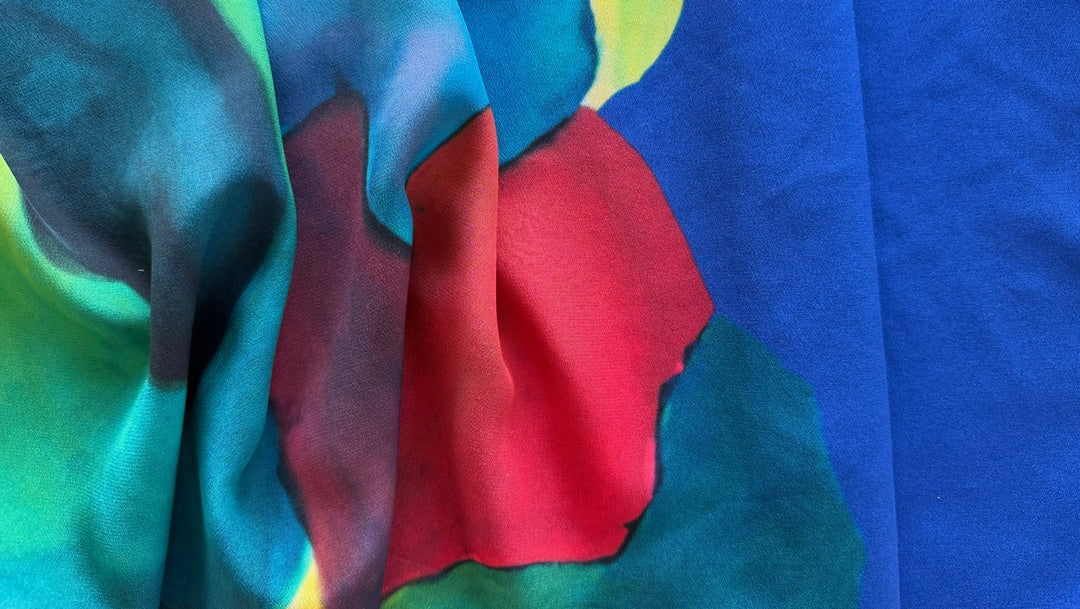 Exquisite Der Blaue Reiter Painterly Silk Crepe de Chine (Made in Italy)