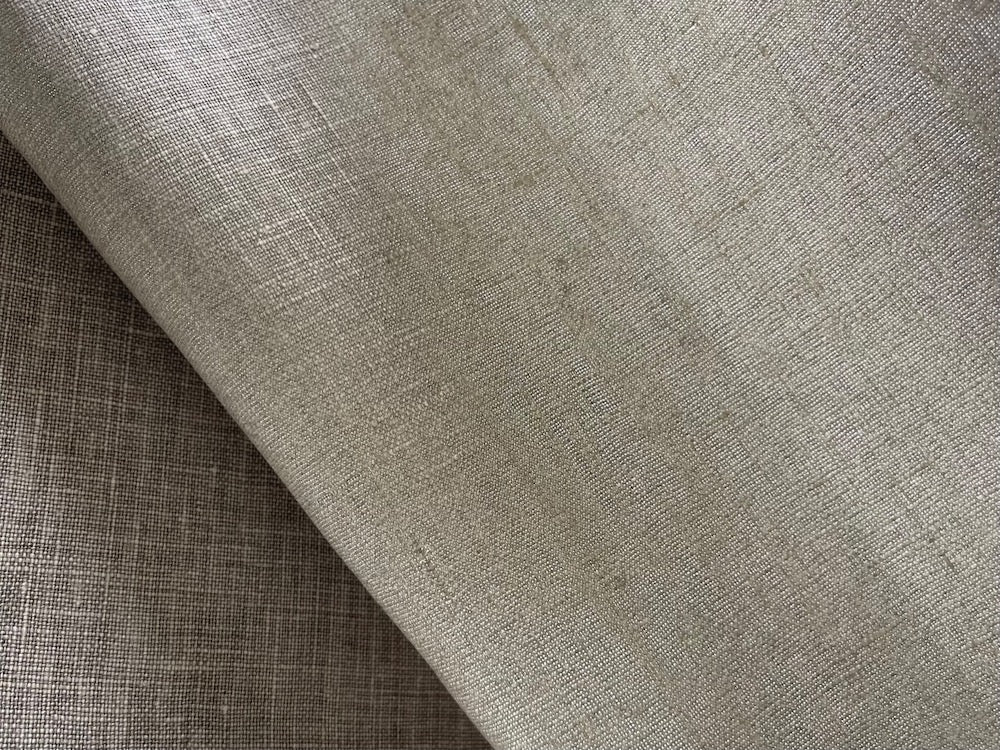 Semi-Sheer Slubby Dip-Dyed Khaki Linen (Made in Italy)