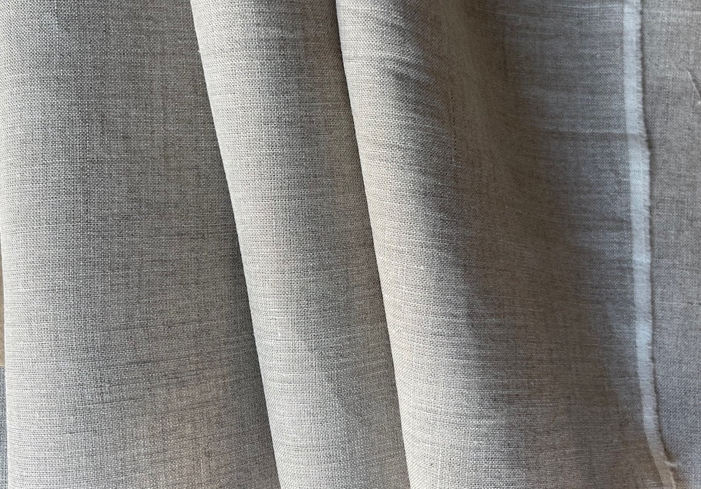 Opaque Airy Flax-Colored Linen (Made in Italy)