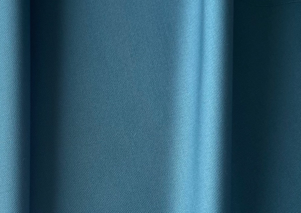 Victorian Teal Selvedged 150s Wool Suiting  (Made in Italy)