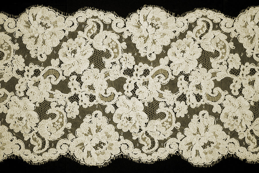 12" Pearled Ivory Floral Alençon Galloon Lace (Made in France)
