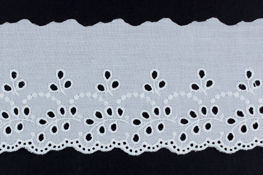 VU100 Scalloped Eyelet Lace Trim White, 4 Inch Wide 5 Yard Cotton Lace Trim  Fabric by The Yard, for Sewing Crafts Dress Tablcloth Blankets : :  Home