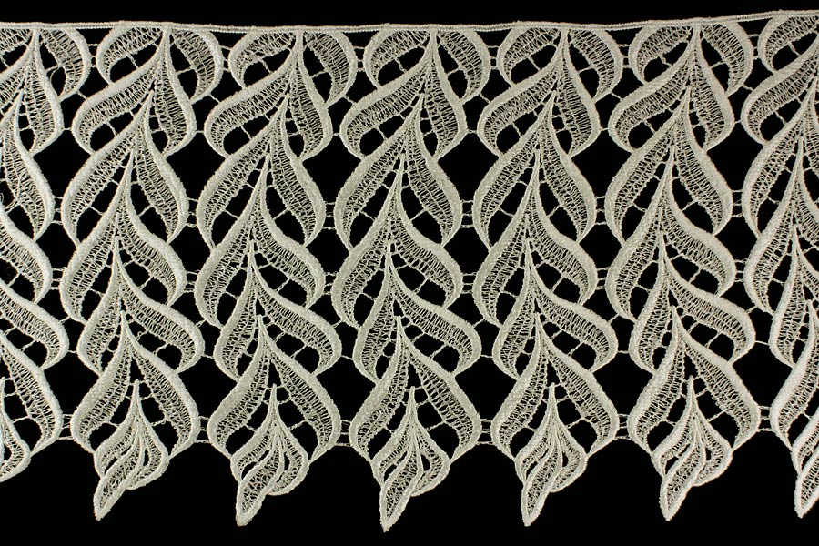 7 1/2" Off/White Venise Edging Lace