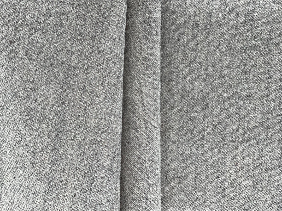 High-End Moderne Heathered Pearl Grey Wool Blend (Made in Italy)