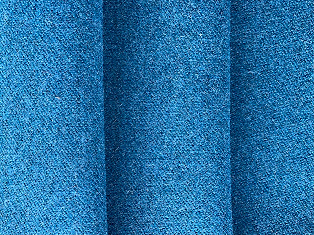 High-End Moderne Heathered Teal Blue Wool Blend (Made in Italy)