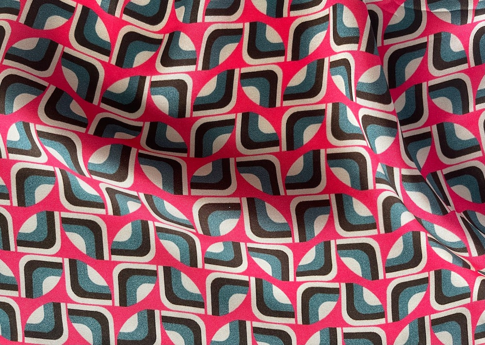 1960s-Style Geometric Slate & Bright Ppink Viscose Twill (Made in Italy)