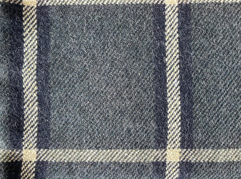 D&G Dramatic Stormy Skies Shetland Wool Plaid (Made in Italy)