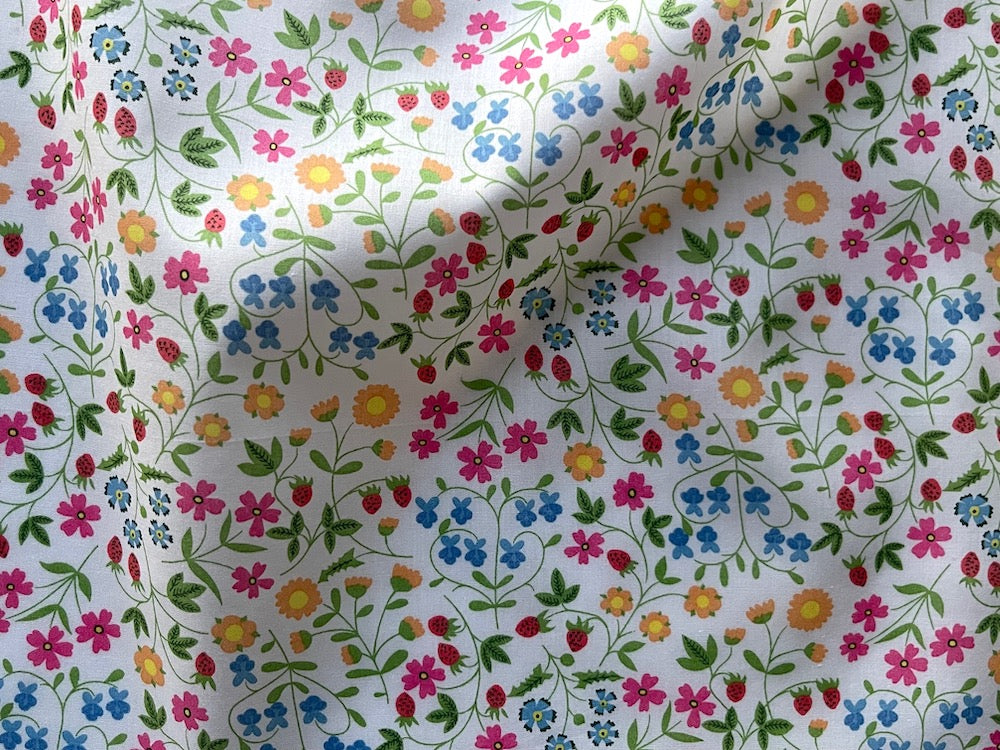 Liberty of London Little Mirabelle White Cotton Lawn (Made in Italy)