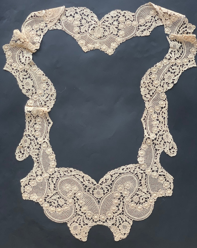 Lace Collars – Britex Fabrics