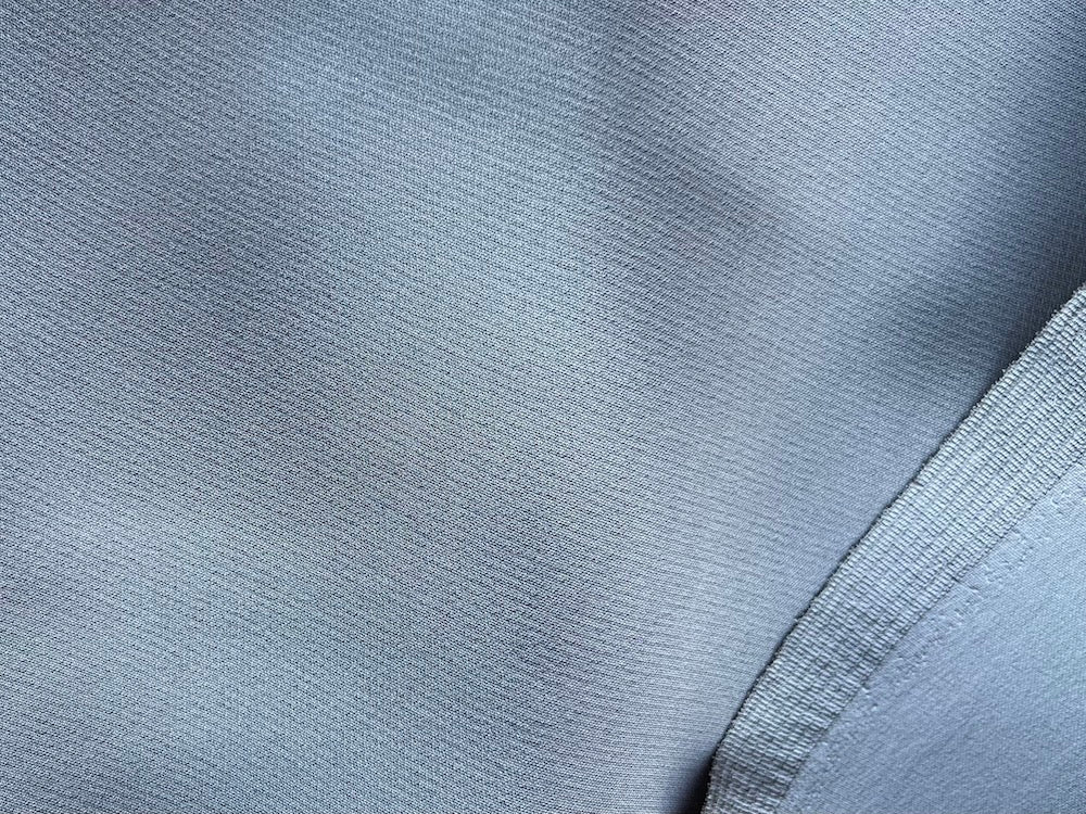 Elegant Pearl Grey Silk Crepe (Made in Italy)