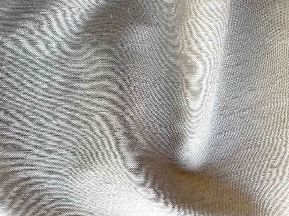 Matte Chalked Bone Silk Linen (Made in Italy)